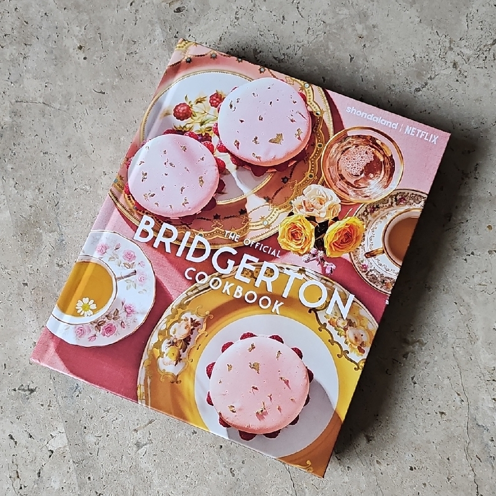 *NWT* The Official Bridgerton Cookbook